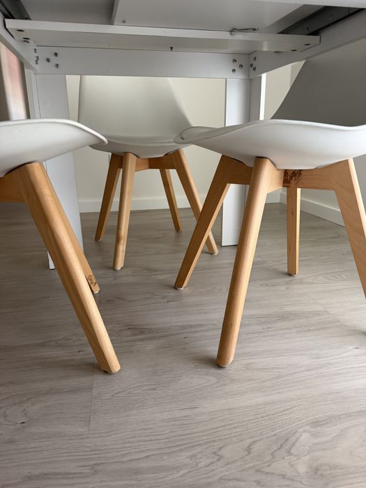 Mesa de sala branca
