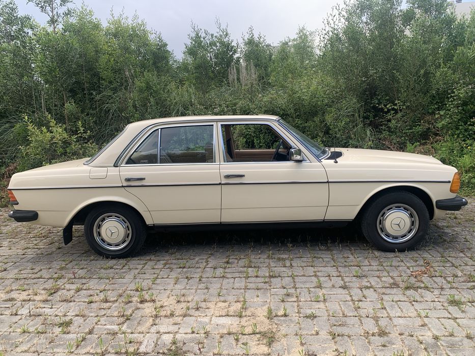 Mercedes 300d 123 — photo 2