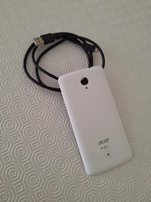 Telemóvel Smartphone + acessórios.