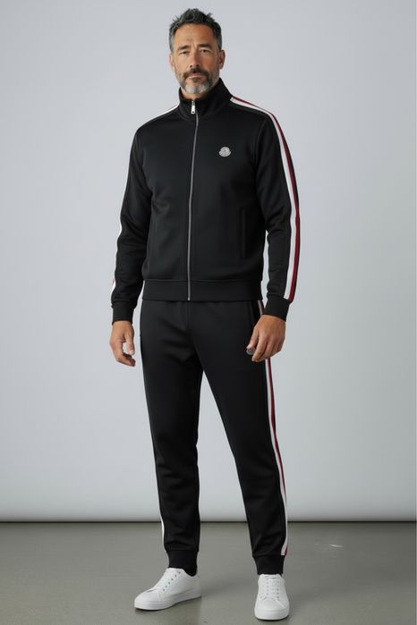 Спортивный костюм Moncler