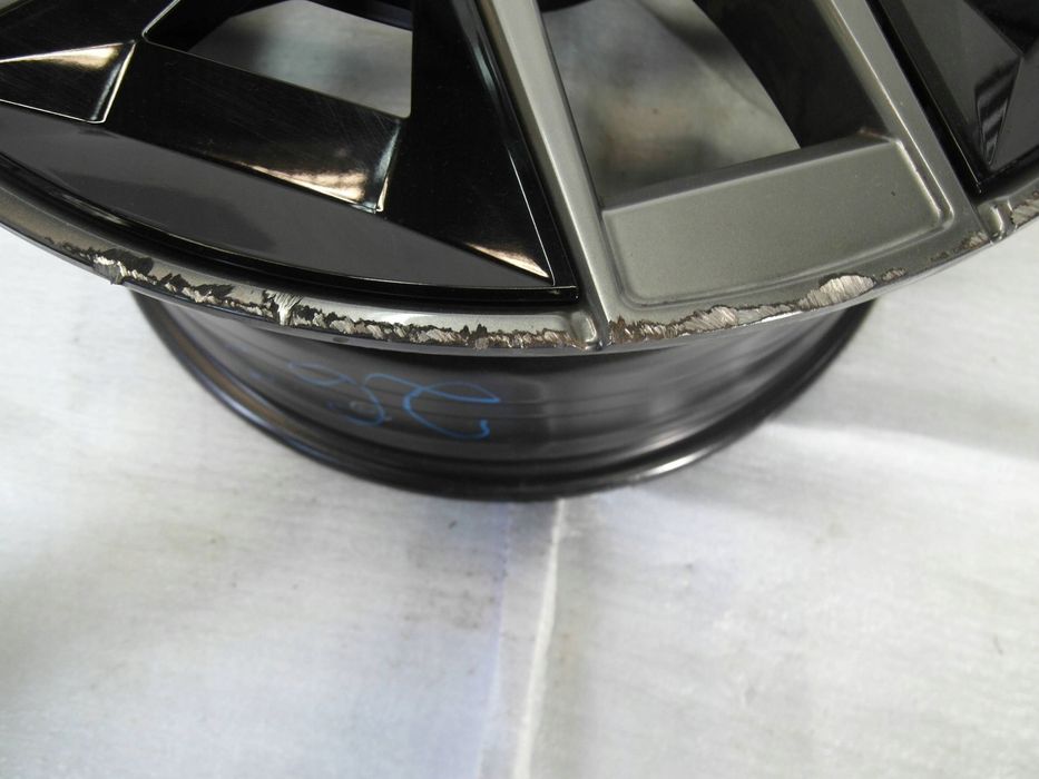felga bmw g60 g61 8.5jx19 et29 5a32 4d8 1szt