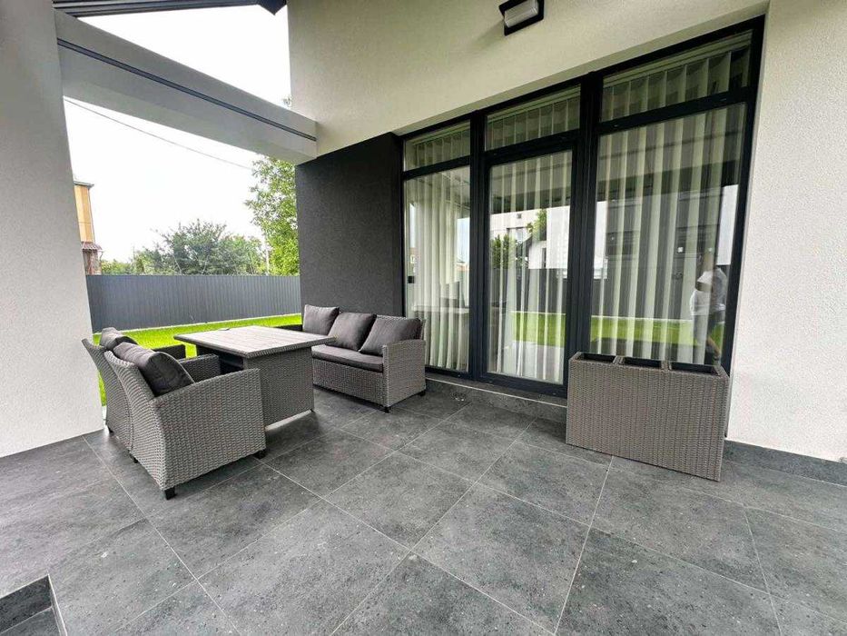 Будинок мрії чекає на вас