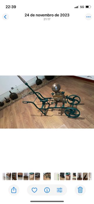 Bomba de transfega de vinho antiga