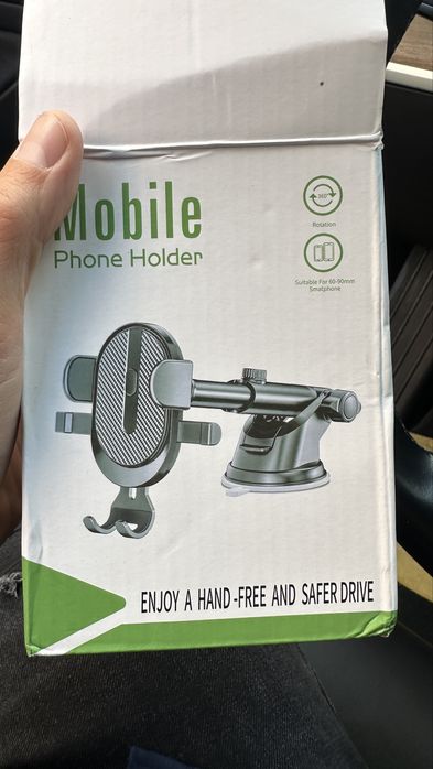 Тримач телефона в авто