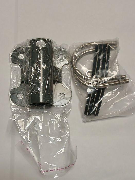 Adapter montażowy do anten satelitarnych