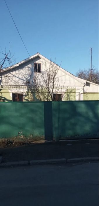 Продаж будинку з гарним ремонтом мінімальне оформлення ваучер