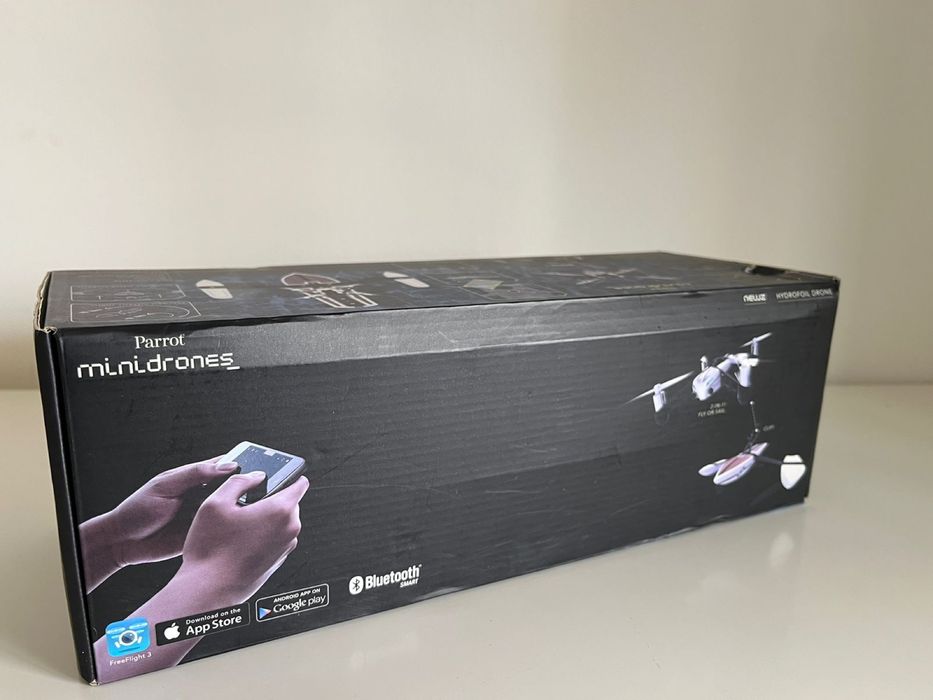 Drone: minidrone parrot