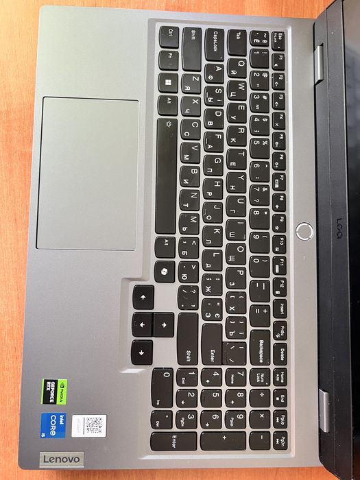 Ноутбук Lenovo 15IAX9