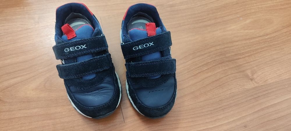 Sapatos Geox número 24