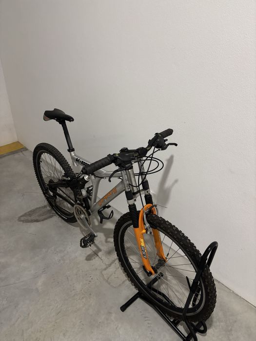 Bicleta c/ suspensão total