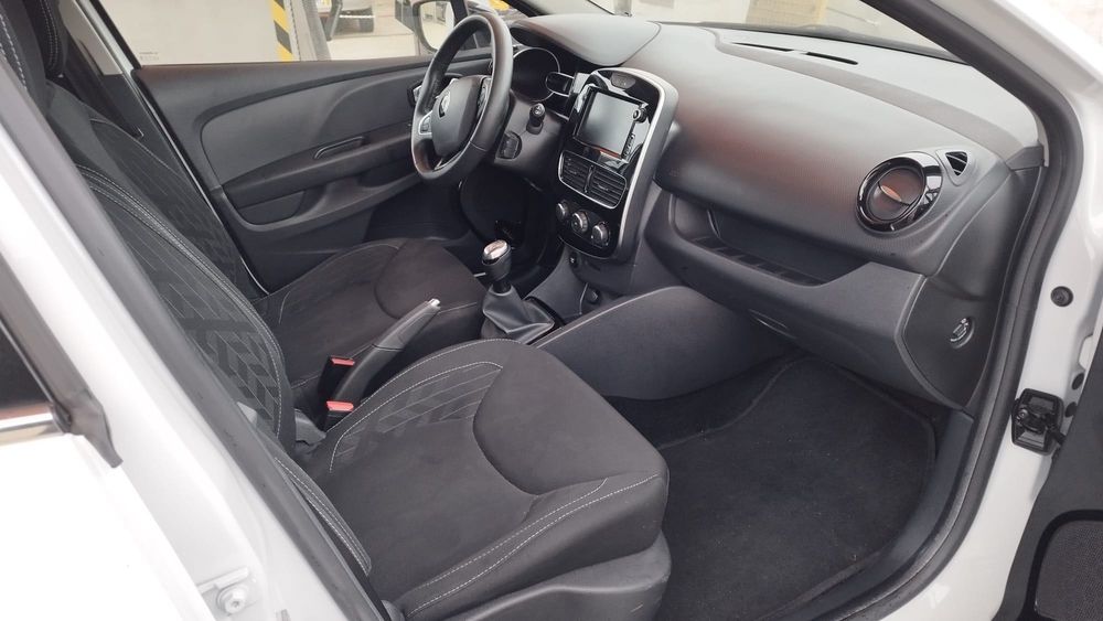 Carrinha Renault Clio 1.2 Gasolina Branco - Muito Económico