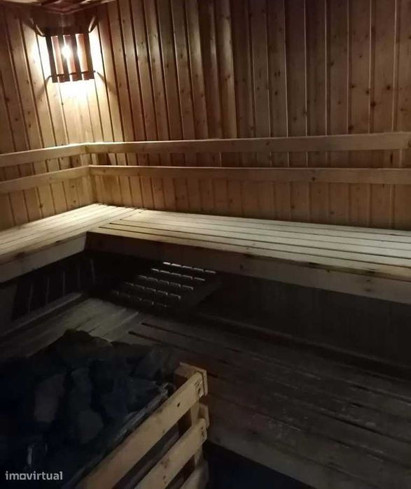 T2 Furadouro  em condomínio fechado com piscina interior e exterior