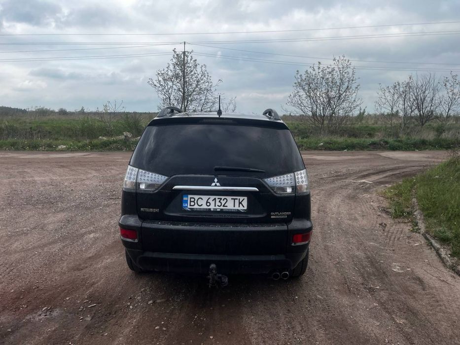 Продається авто , Mitsubishi Outlander XL 2012 року , 2.2 л