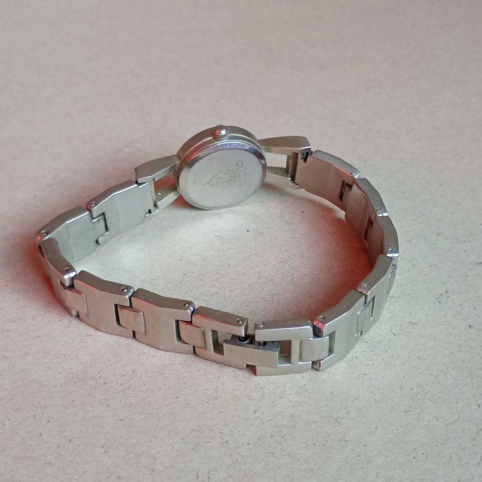 Zegarek kwarcowy z bransoletą GUCCI