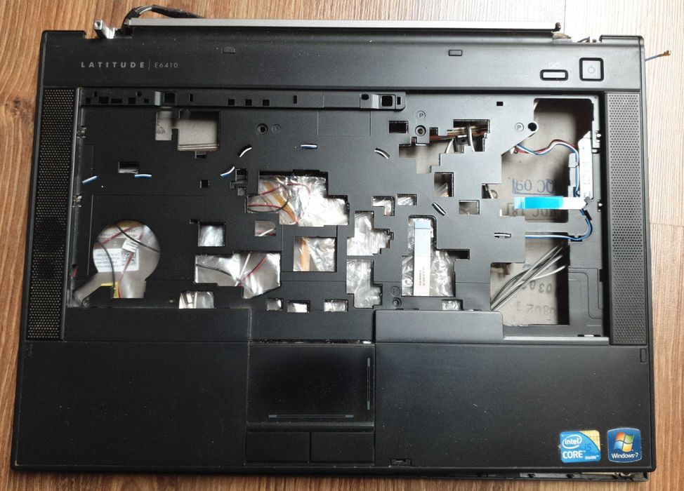 Obudowa górna palmrest Dell Latitude E6410 obudowa matrycy tylna