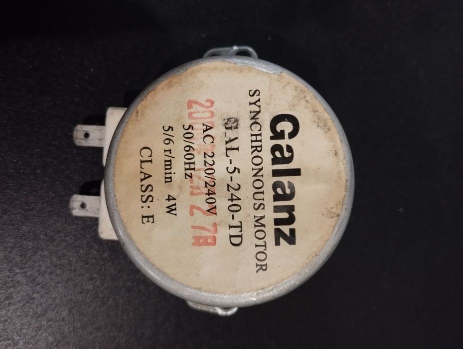 Silniki synchroniczne do talerza mikrofali