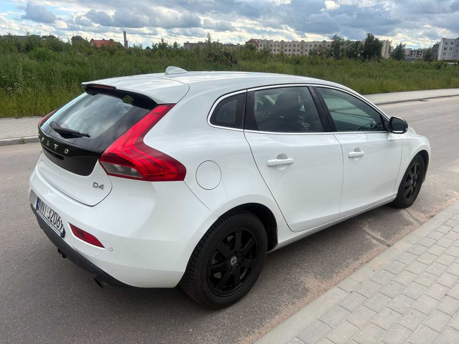 Samochód Osobowy Volvo V40