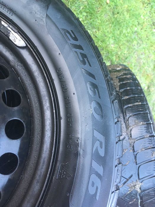 FORD MONDEO MK4 Koła z oponami zimowymi PIRELLI 215/60 R16