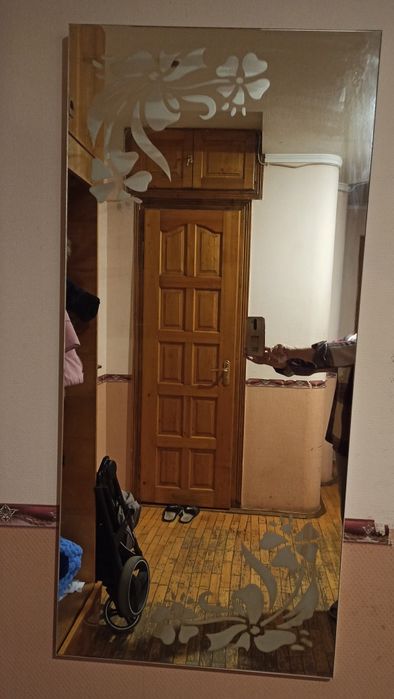 Дзеркало підвісне