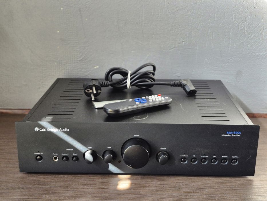 Amplituner Cambridge Audio Azur 640A