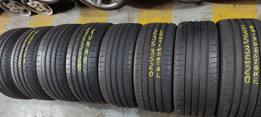 Pneus 235/35/20 semi novos