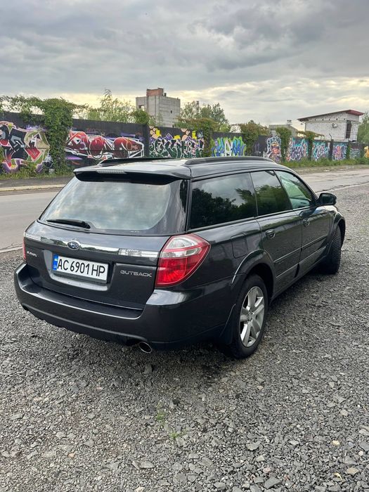 Автомобіль Subaru Outback 2.5 (2008 р.в).