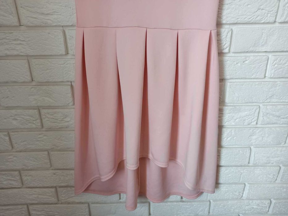 Asymetryczna sukienka pudrowy róż