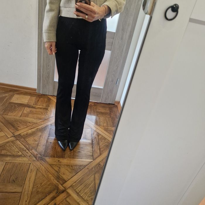 Rozszerzane legginsy Mango XS