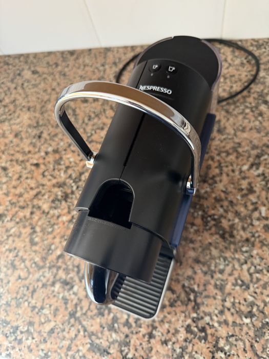 Máquina de Café Nespresso Pixie (Azul Escuro / Dark Blue) - Praticamente Nova