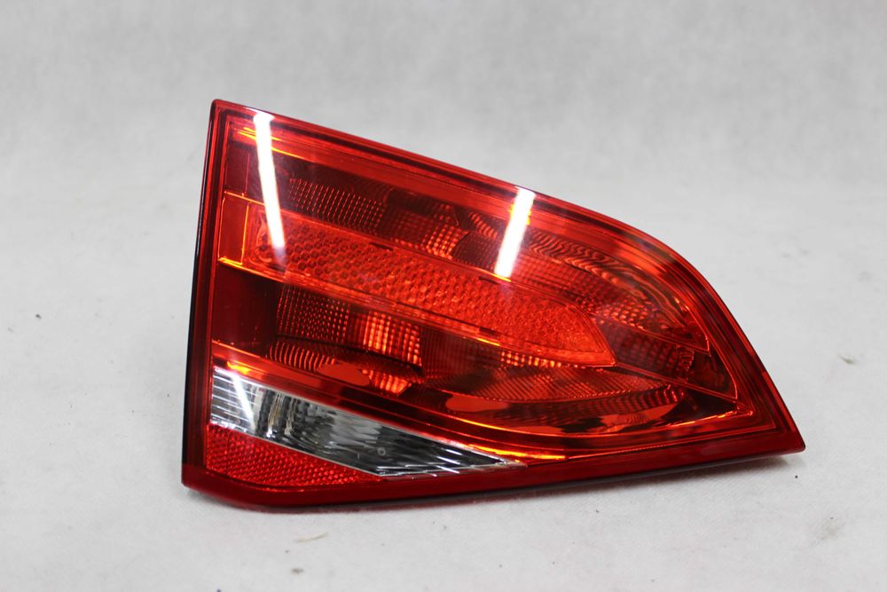 Lampa lewa tył tylna w klapę AUDI A4 B8 07-10 bez led SEDAN DEPO NOWA
