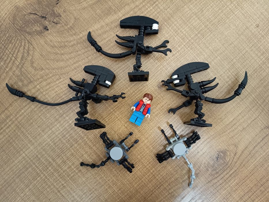 LEGO Custom figurka Obcy Alien Aliens Xenomorph zestaw