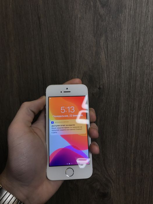 Apple iPhone SE 16-32-64GB Neverlock оригінал /бу/комплект
