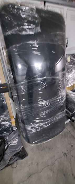 Vendo baú em carbono