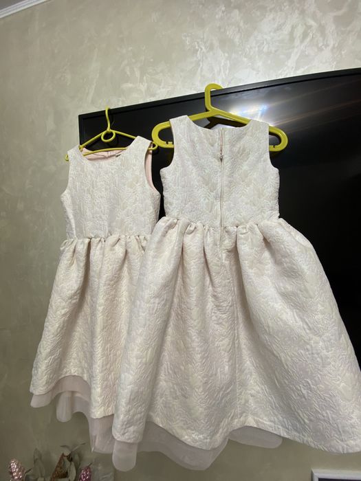 Продам святкові плаття, сарафанчики на погодок