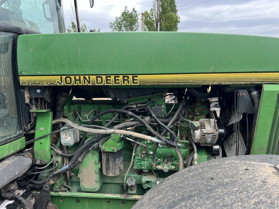 Трактор John Deere 7800