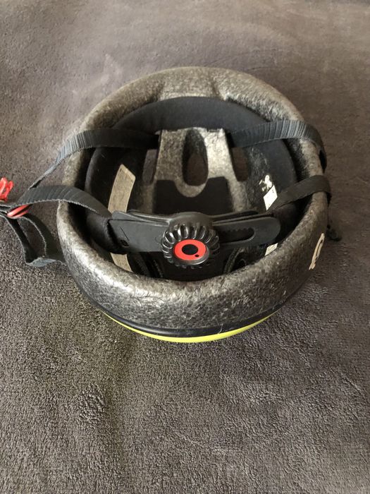 Kask Decathlon, B’TWIN 52-56 cm. + okulary do pływania SPEEDO