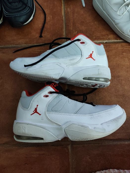 Nike Air Jordan.