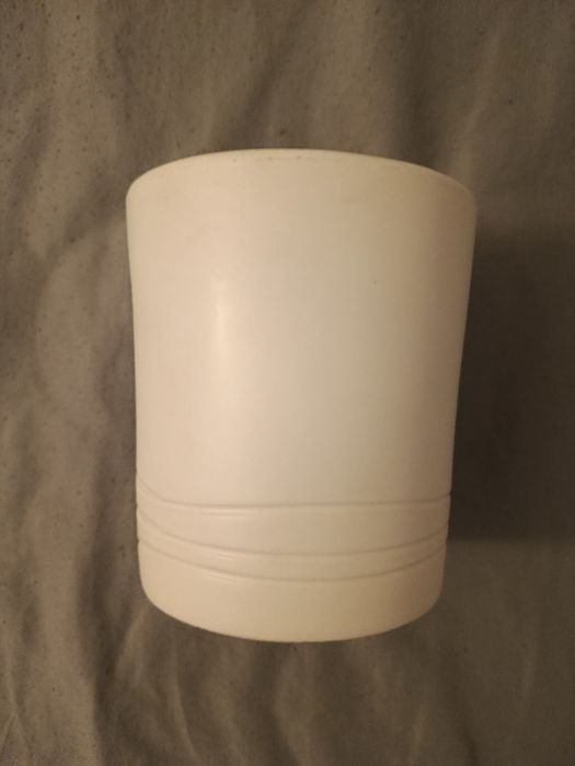 Osłonka na doniczkę, ceramiczna.