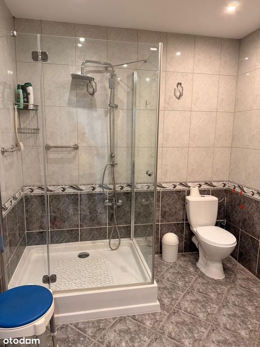 Dom szeregowy z garażem przy lesie w spokojnej okolicy