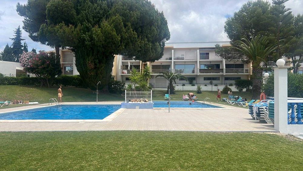 Alugo apartamento T2 Vista Mar