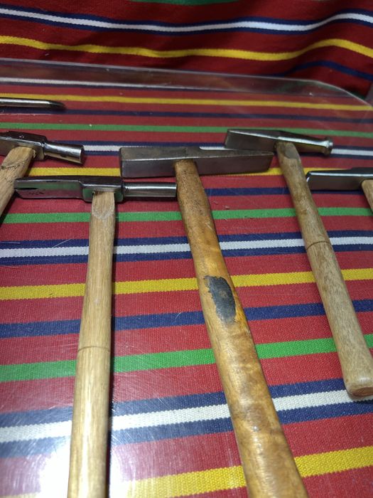 Martelos muito antigos da faniöi Jaguar