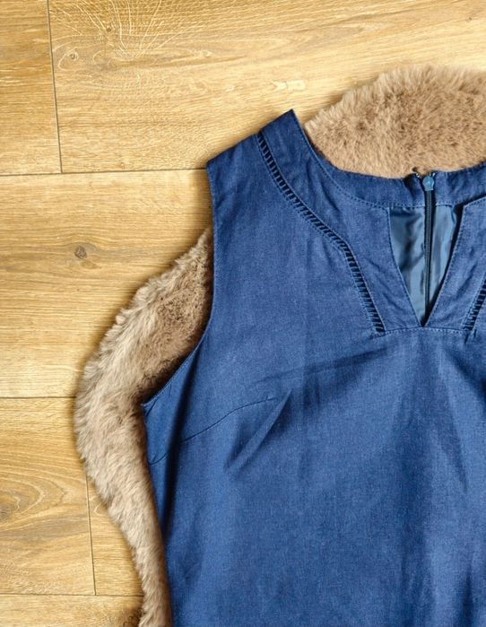 Sukienka lniana Peacocks M 38 len wiskoza niebieska mini trapezowa bez rękawów v-neck