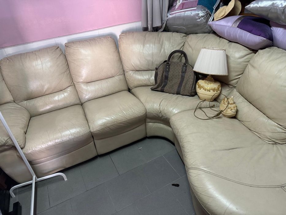 Vendo sofa bege em pele