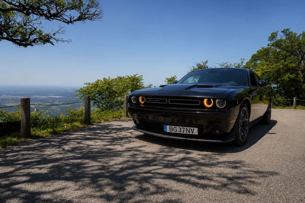 Dodge Challenger Auto SXT Plus