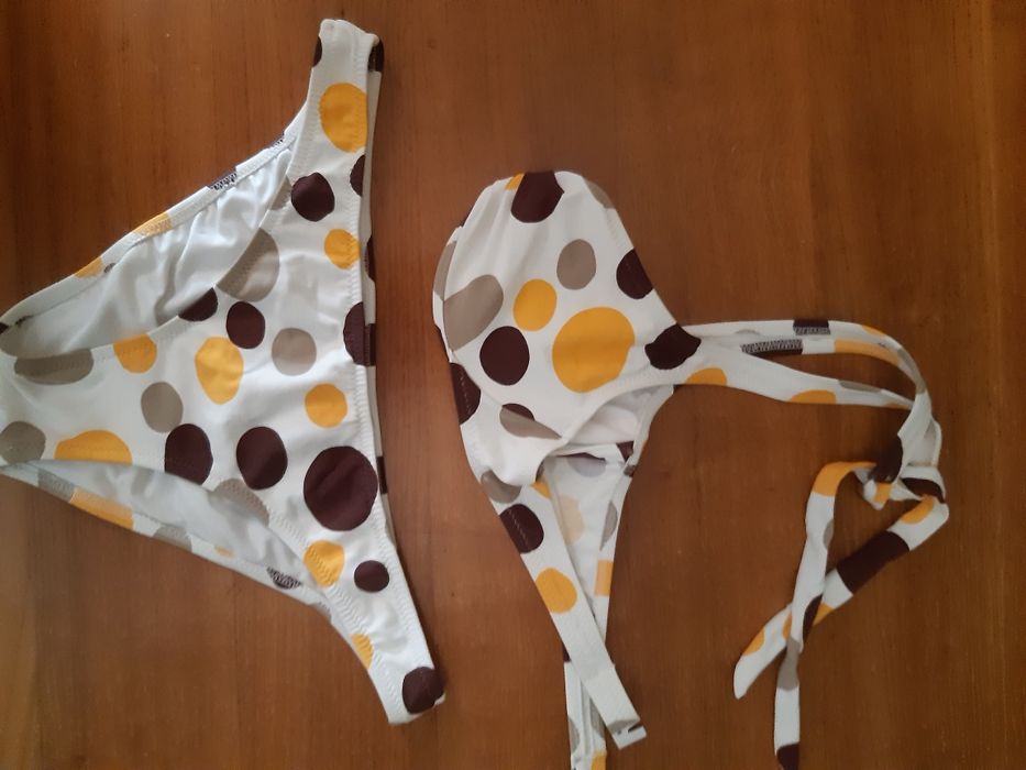 Nowe, urocze i zgrabne bikini kropki r XS