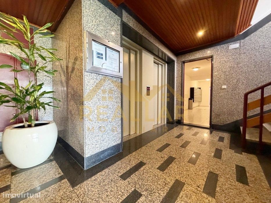 T1 de Luxo na Póvoa de Varzim - Condominio fechado com Piscina