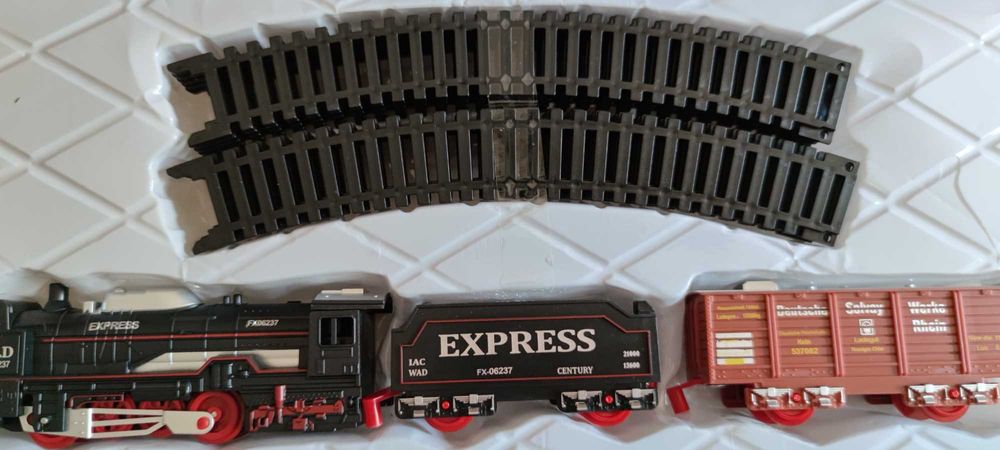 Pociąg elektryczny zestaw z torami