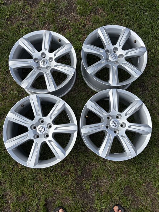 Felgi 17’ Volvo V90,V70,V60 5x108 jak nowe