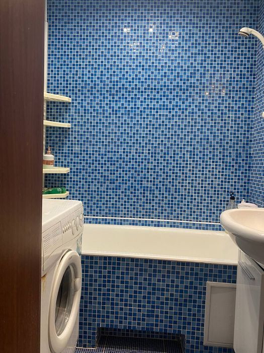 Продаж 4 кімн. квартири вул.Набережна 8