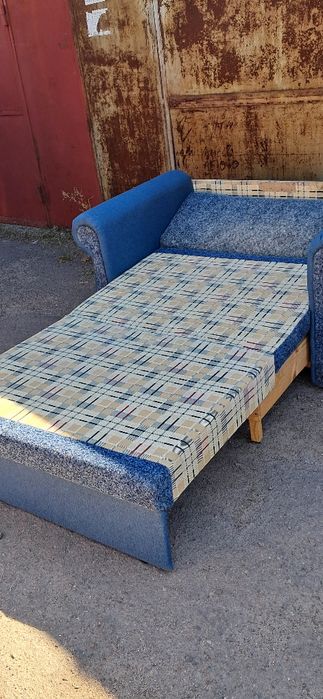 Продам диван малютка роскладной